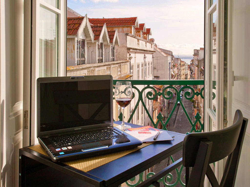 Lisbon Colours Bairro Alto Apartments Exterior foto